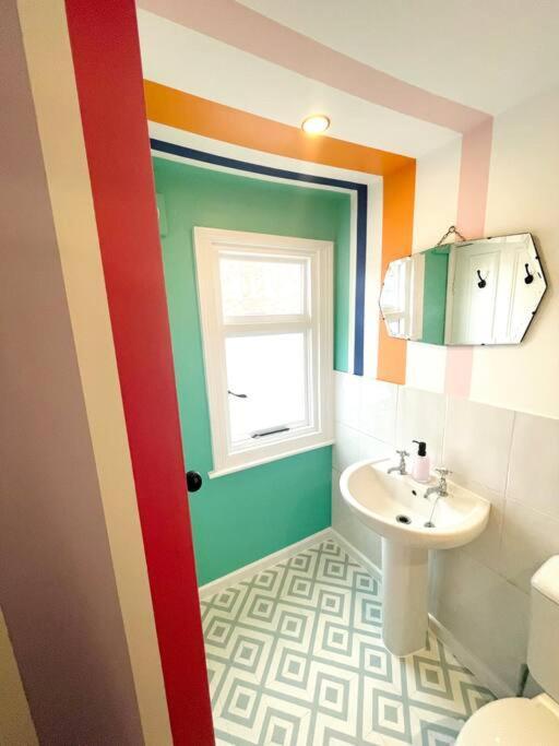 Colourful Apartment In Margate KENT Luaran gambar